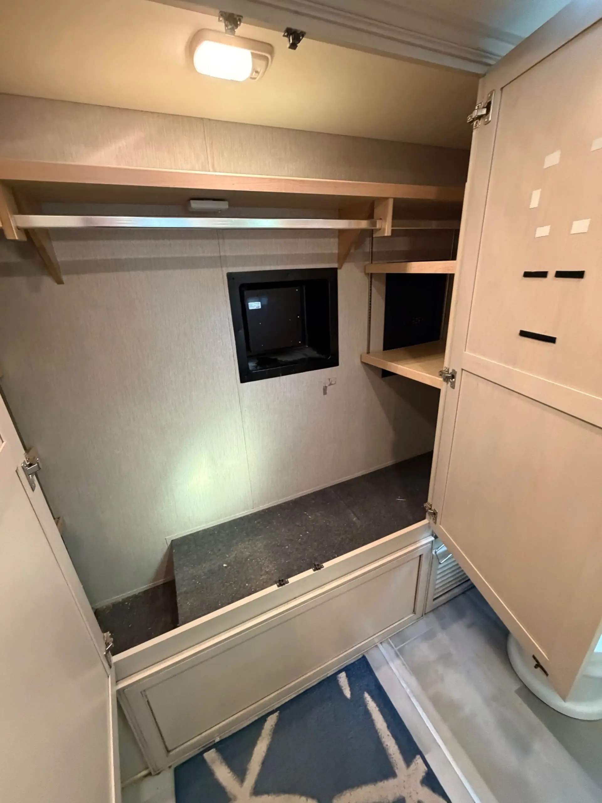 Full-width rear closet